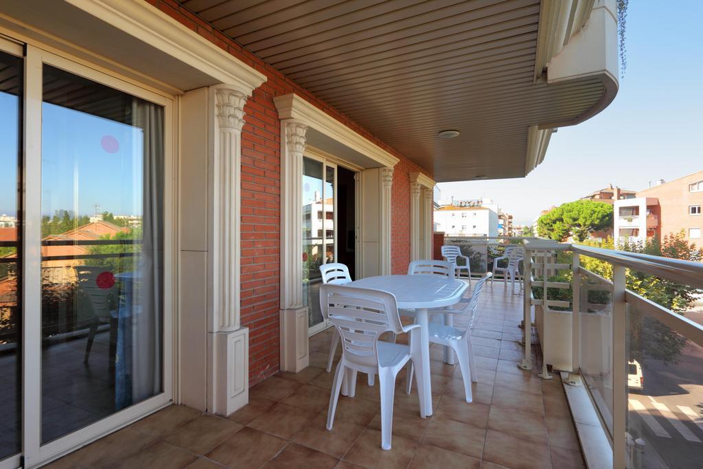 Apartamentos Imperial Salou Bagian luar foto